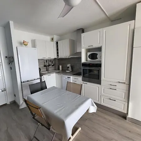 Lägenhet Calme A 5 Mn En Voiture De La Avec Garage