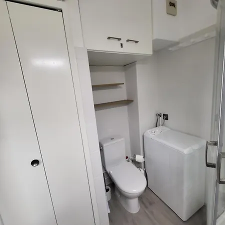 Calme A 5 Mn En Voiture De La Avec Garage אגדה